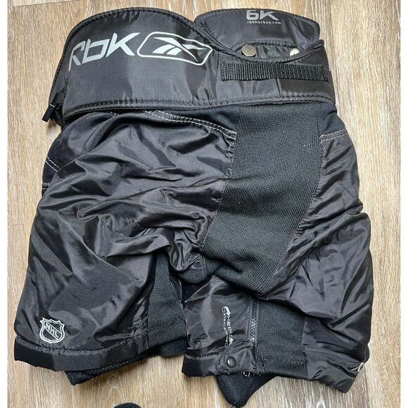 Reebok Other - RBK 6K Hockey Pants/Pads size JR S